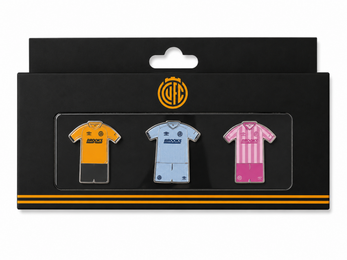 26/27 KIT PIN BADGE SET