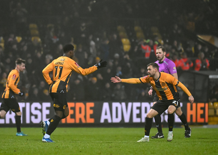 McLOUGHLIN 21 - FA CUP SHIRT